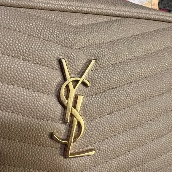 Yves Saint Laurent Tan Quilted Crossbody Bag - Picture 3 of 9